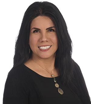 Iliana Adan bio image and link